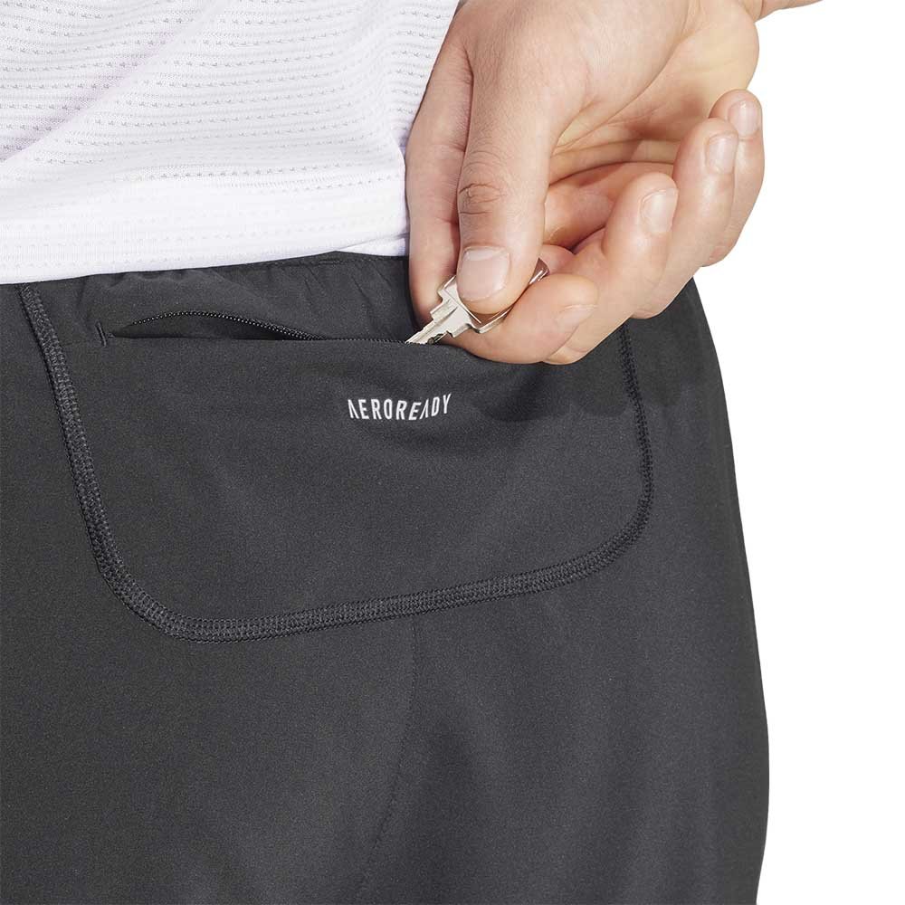 Spodenki adidas Own The Run Shorts M Czarno-Białe