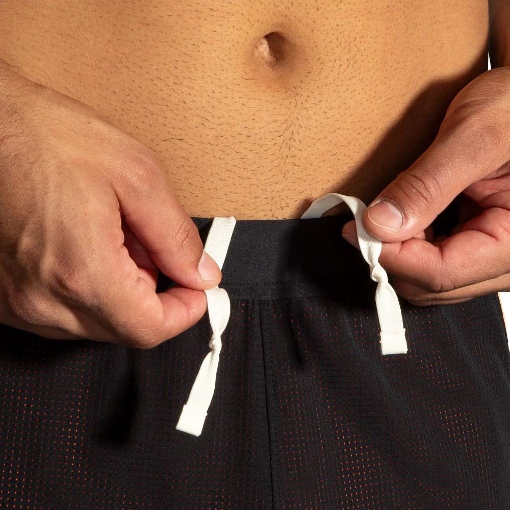 Spodenki Brooks Run Visible 4 2in1 Short 2.0 M Czarno-pomarańczowe