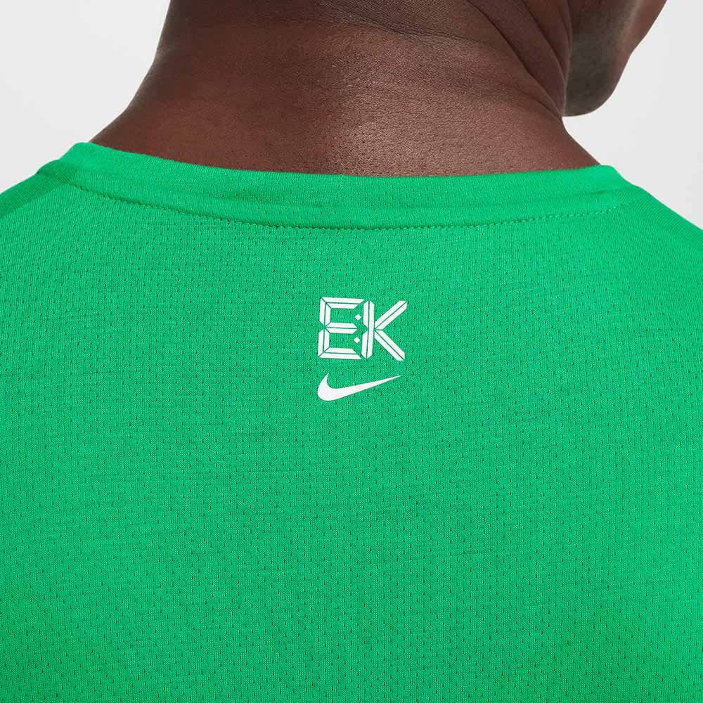 Koszulka Nike Rise 365 Kipchoge M Zielona