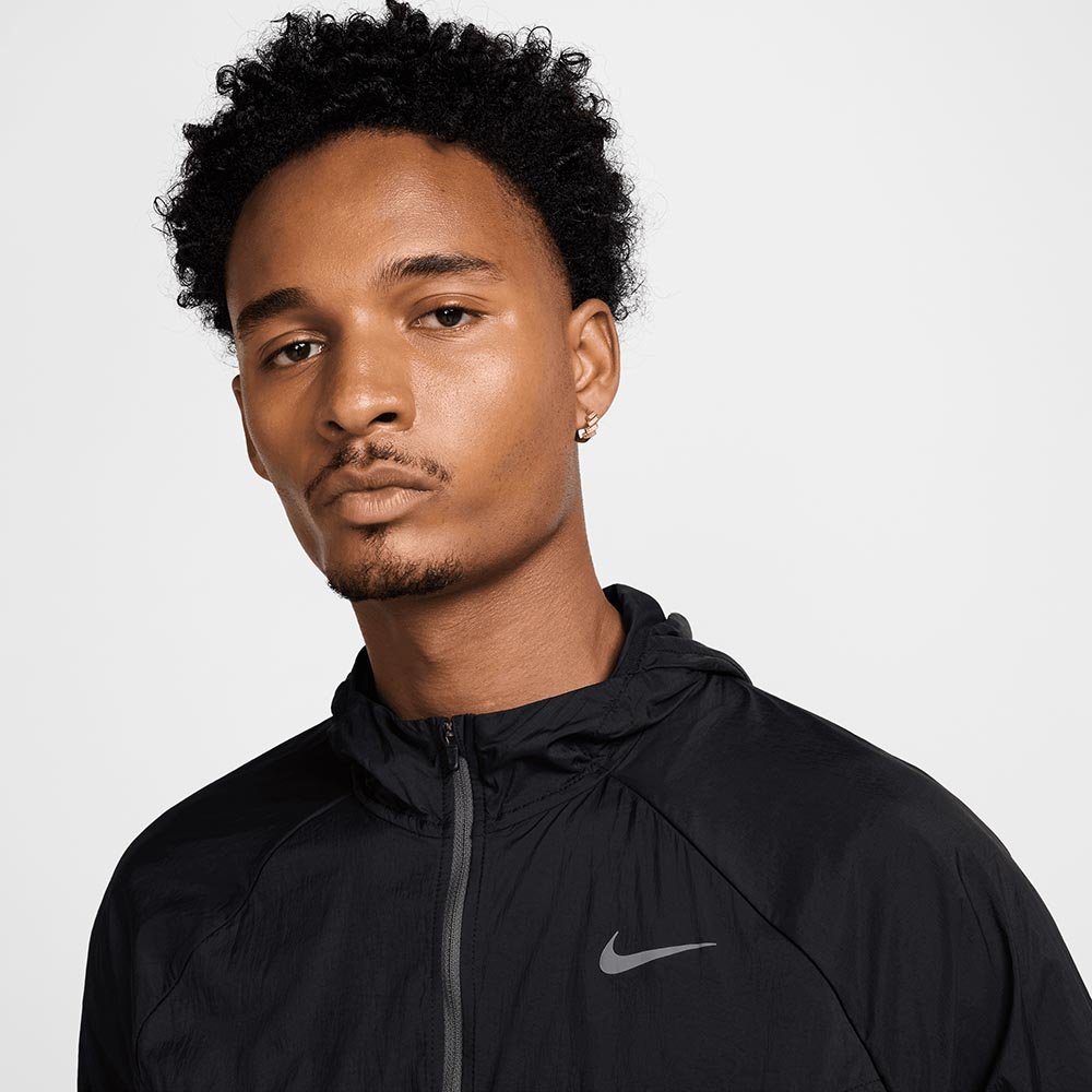 Kurtka Nike Stride Jacket M Czarno-Szara