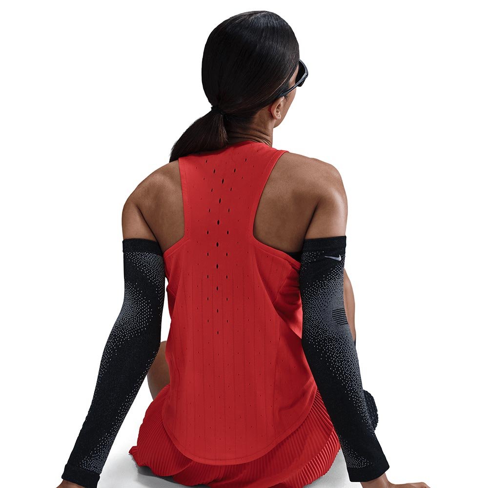 Koszulka Nike AeroSwift W Czerwona