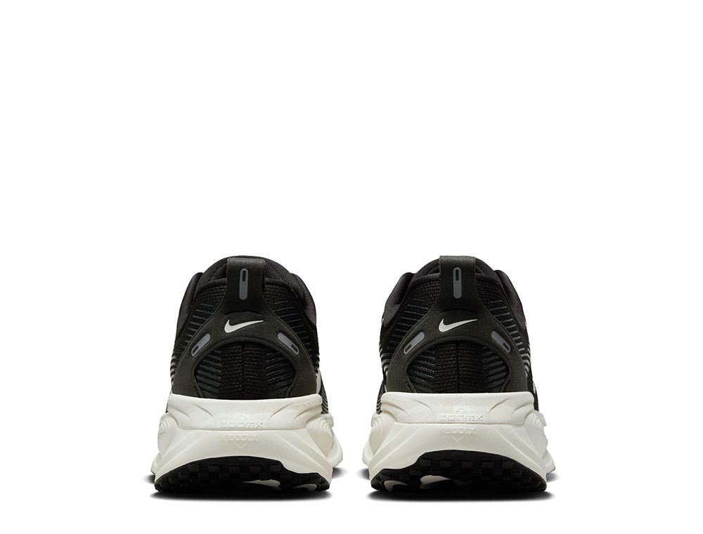 Buty Nike Vomero 18 W Czarno-Białe