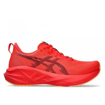 buty asics novablast 5 w czerwono-purpurowe