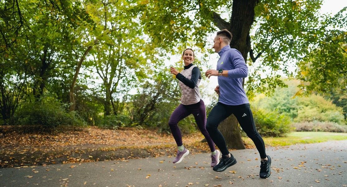 Bieganie jesienią i zimą. Jak się ubrać?