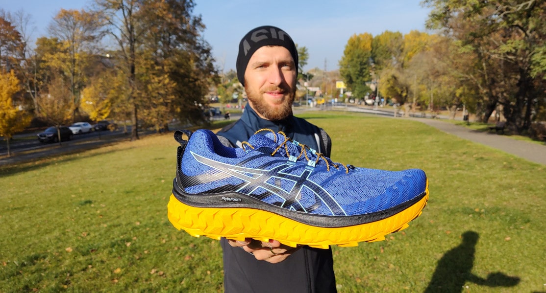Recenzja ASICS Trabuco Max – but, który namieszał w terenie!