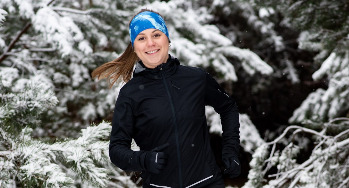 Odzież do biegania Salomon dla kobiet. Jak się sprawdza? Recenzja wybranych produktów