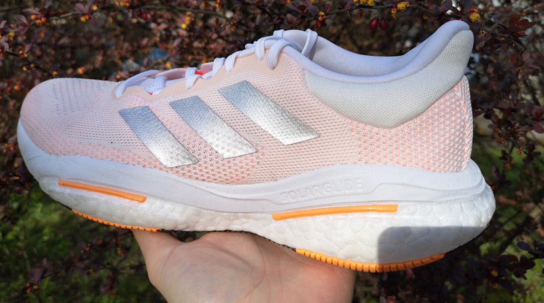 Recenzja butów adidas Solarglide 5 – diabeł stabilności