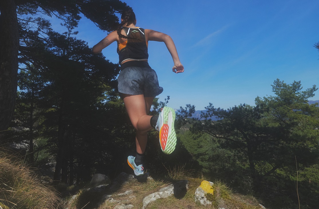 Wejdź na nowy poziom biegania terenowego z Nike ReactX Pegasus Trail 5. Co nowego?